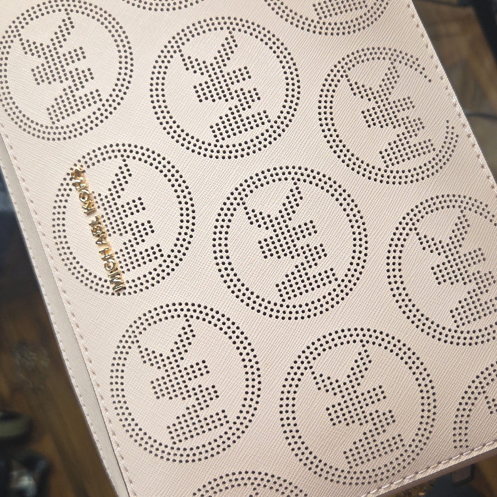 💕🔹️Michael Kors 🔹️Jet Set Large East West Crossbody Bag Soft Pink Monogram - Picture 6 of 7